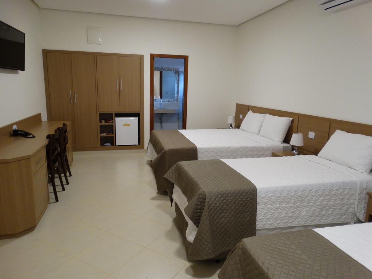 Hotel E Restaurante Sabor De Minas Салинас Экстерьер фото