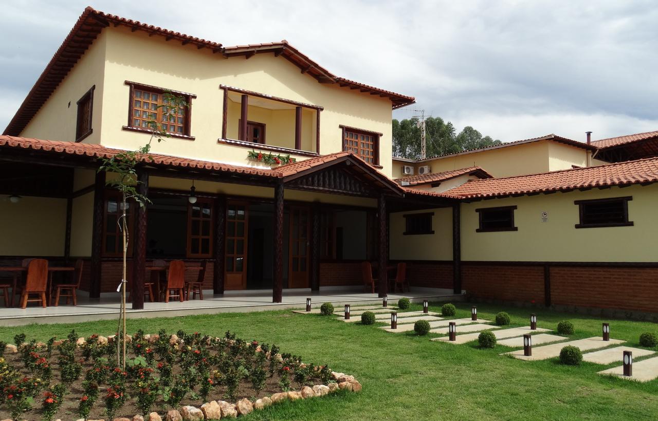 Hotel E Restaurante Sabor De Minas Салинас Экстерьер фото