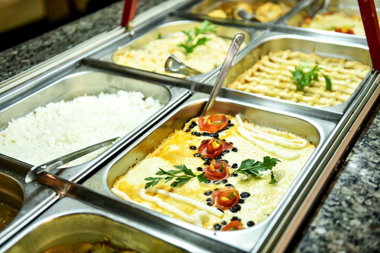 Hotel E Restaurante Sabor De Minas Салинас Экстерьер фото